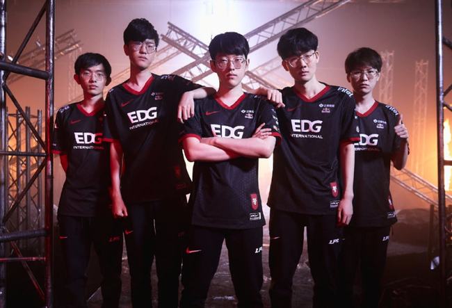 形成一定衔 形成一定衔