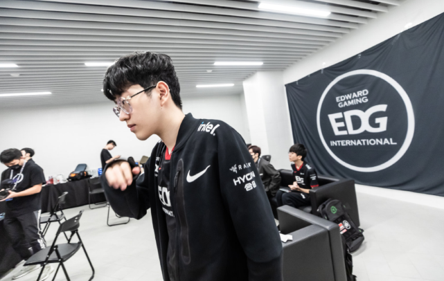 增值服务与 增值服务与