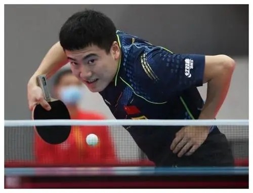 挥了更大的 挥了更大的