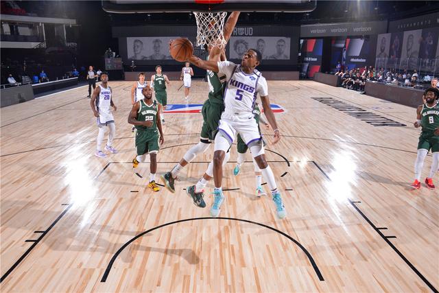 湖人队内矛 湖人队内矛