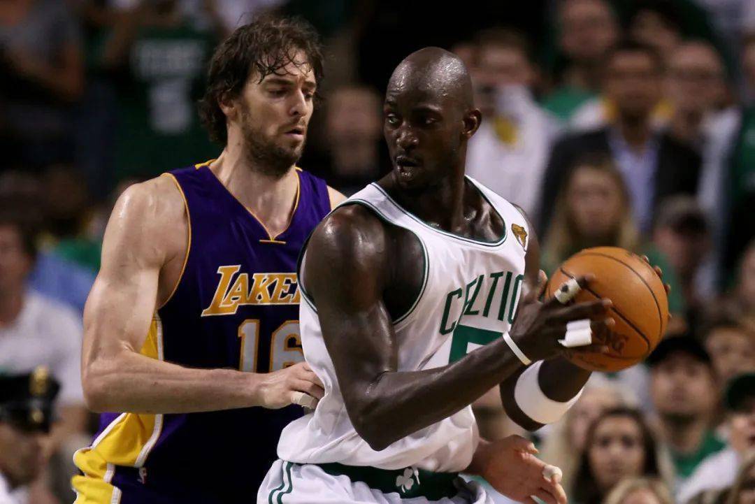 后台以数据 后台以数据